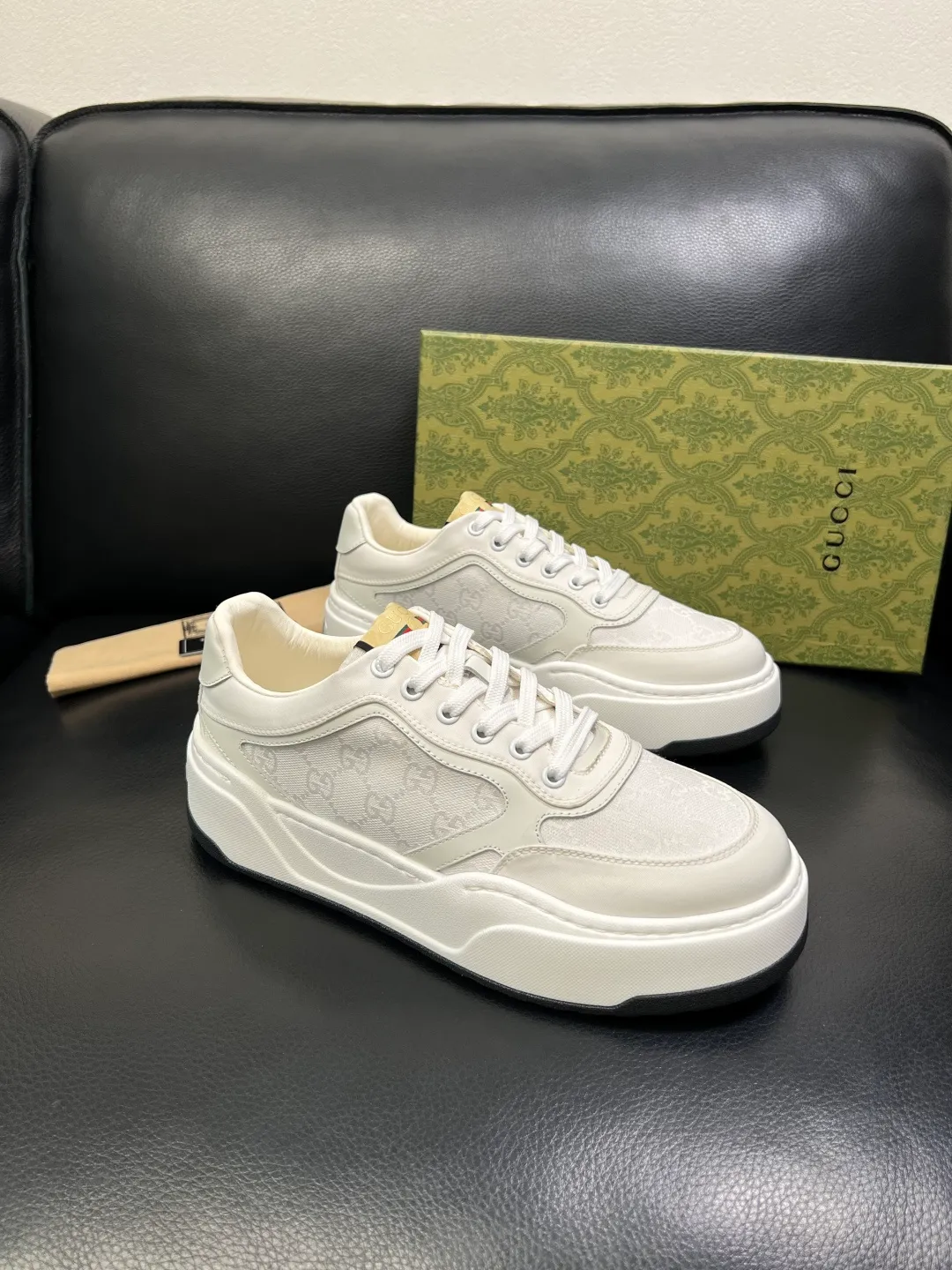 Men's shoes 💰820 Gucci high quality top crafts Gucci counter new original factory configuration, imported cowhide patchwork fabric from Italy, imported cowhide lining, breathable and comfortable, sole: original factory special supply original sole super comfortable, original factory and single goods, welcome to compare, code number 38-44 (customized 45 46)